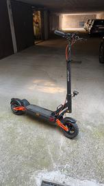 Joyor T6 monopattino