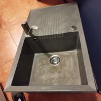 Lavandino con sgocciolatoio