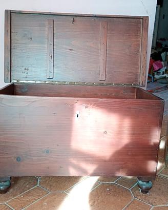 cassapanca antica