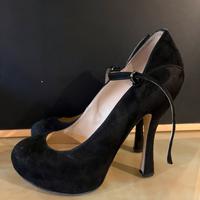 Scarpa con tacco Guess