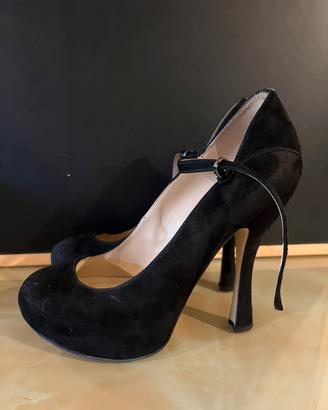 Scarpa con tacco Guess