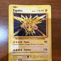Carta pokemon ( Zapdos holo, espansione Evoluzioni