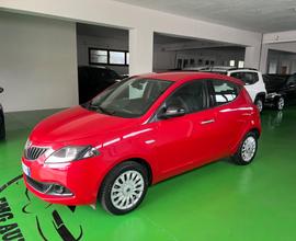 Lancia Ypsilon 1.0 FireFly 5 porte S&S Hybrid Silv