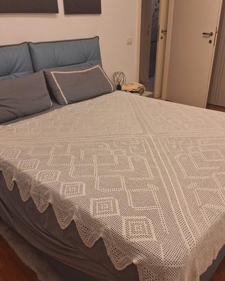 copriletto ad uncinetto 