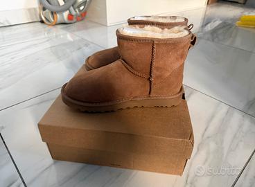 UGG Classic Mini II