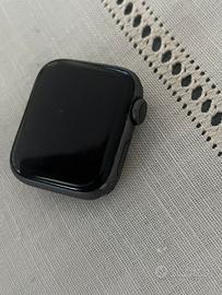 Apple Watch Series 4 (GPS)  Cassa: 40 mm