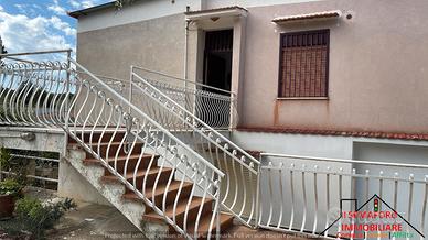 Villetta a Partinico (Rif.1427)