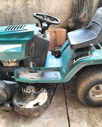Trattorino rasaerba Hydro STIGA 432 cc – 92 cm