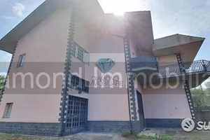 Villa singola con terreno a Linguaglossa Permuta