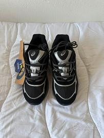 scarpe Asics nere