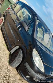 Peugeot 1007 non intera solo pezzi!!!!