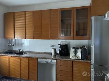 Cucina in ciliegio 3,67 m + 1,35 m