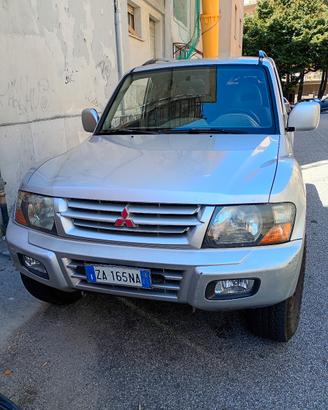 Mitsubishi Pajero 3.2 del 2002 273.000 km