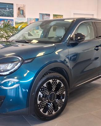 Fiat 600 Hybrid 100 CV DCT MHEV La Prima