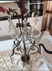 Lampadario vintage in ferro battuto 