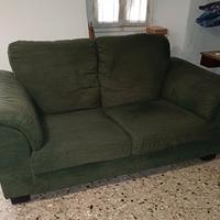 Divano verde 2 posti