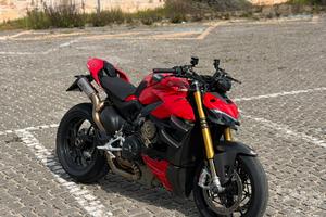 Ducati Streetfighter v4s 2020