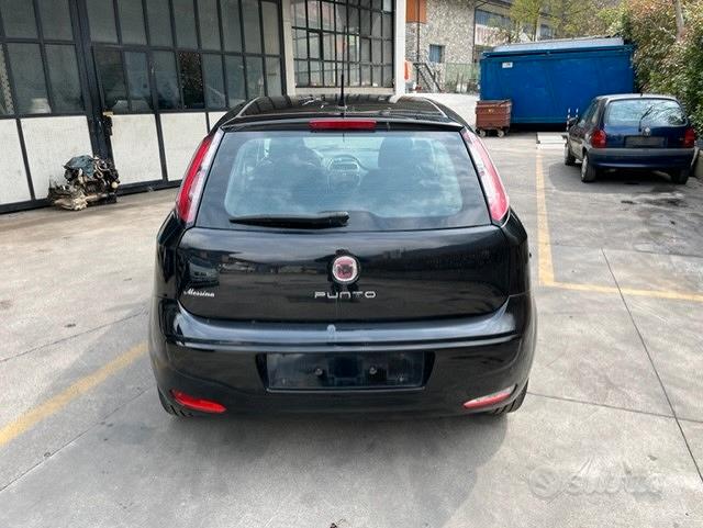 Subito - TUTTAUTO SNC - Ricambi Fiat Grande Punto 5 e 3 porte vari colori -  Accessori Auto In vendita a Bergamo