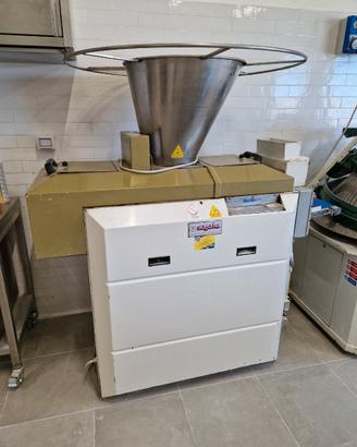 Spezzatrice automatica