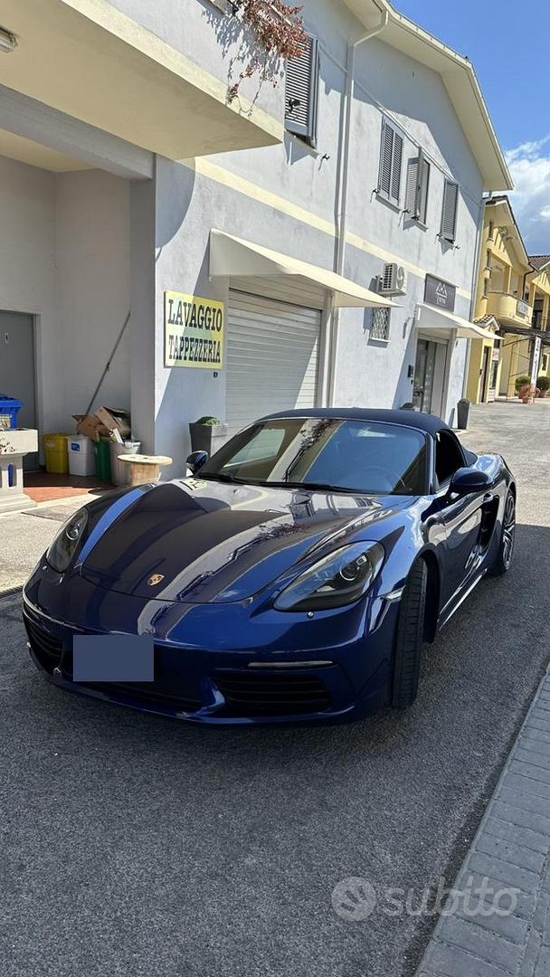 Porsche 718 Boxster
