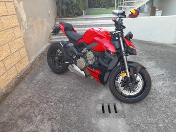Ducati Streetfighter V4 - 2024