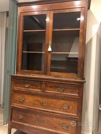 Credenza antica