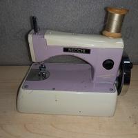 Macchina da cucire giocattolo 