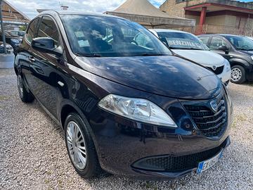 Lancia Ypsilon 1.2 69 CV 5 porte GPL DI SERIE KM C