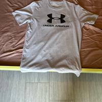 T shirt under armour