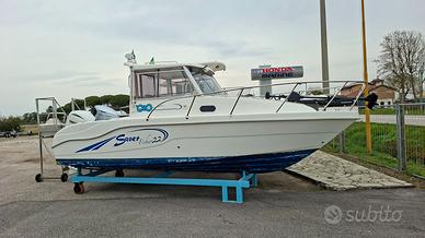 Barca da pesca Saver 22 con Yamaha 200 e joystick