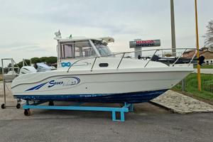 Barca da pesca Saver 22 con Yamaha 200 e joystick