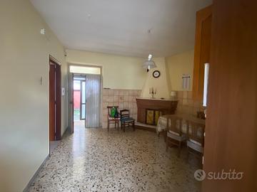 Casa arredata in un vicoletto di Serino