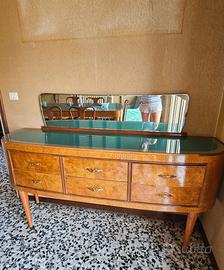 Comò con specchio