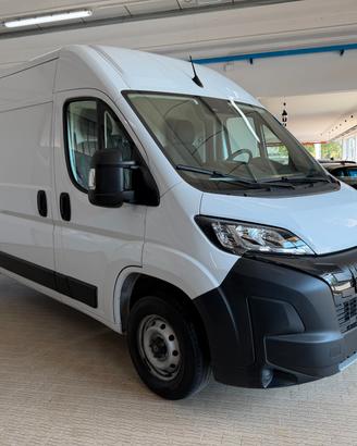 Peugeot Boxer 335 2.2 BlueHDi 140cv L2 H2 Furgone 