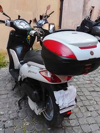 Yamaha Xcity 250top case