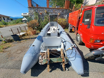 ? Gommone 4.20m con Motore Johnson 25CV - Pronto