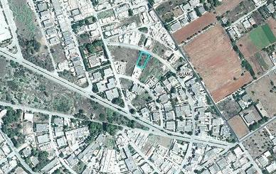 Terreno di 659 m² a Taviano
