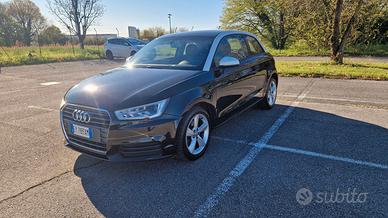 AUDI A1 1.6 TDI 116 CV S TRONIC DESIGN
