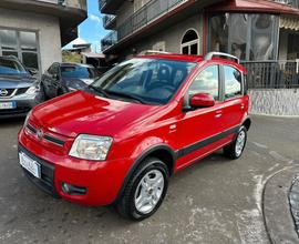 Fiat Panda 1.3 MJT 16V DPF 4x4 Climbing