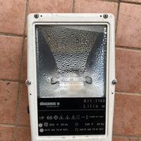 Faro alogeno 70W da esterno