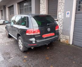 VOLKSWAGEN Touareg - 2005