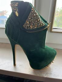 Audacia Smeraldo: Ankle Boots con Borchie