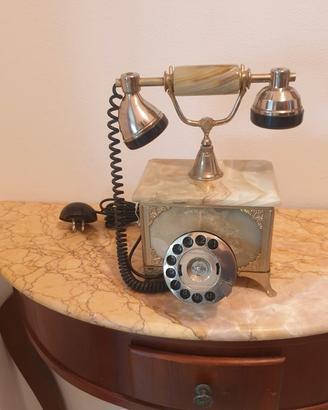 Telefono vintage in pietra onice