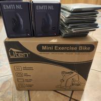 In blocco.  Mouse, tablet case e mini cyclette