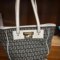 Borsa fendi a spalla con logo