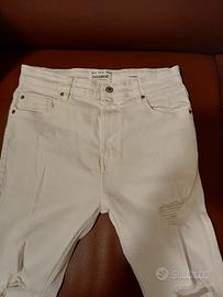 pantaloni bianchi Pull &Bear