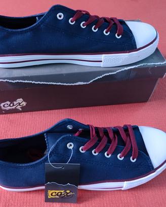 scarpe di tela nuove