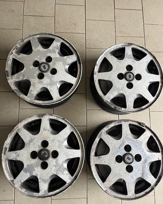 Cerchi Lancia Delta usati anni 80