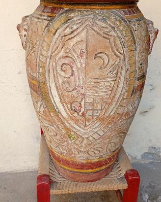 Vaso antico in terracotta