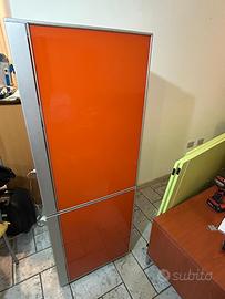 Frigorifero con ripiani